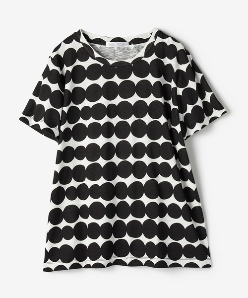 DoCLASSE( ドゥクラッセ)の「綿スラブ・総柄Tシャツ(Tシャツ/カットソー・レディース・グレイッシュベージュ/グレー/シルバー系その他/ブラック/グリーン/ホワイト×シルバー/ライトイエロー/ブラック系その他/ブラウン/ブルー/ホワイト×ブラック/その他/サックスブルー/ブルー系その他・3L/S/LL/L/M/XXL/XL)」の15枚目の写真