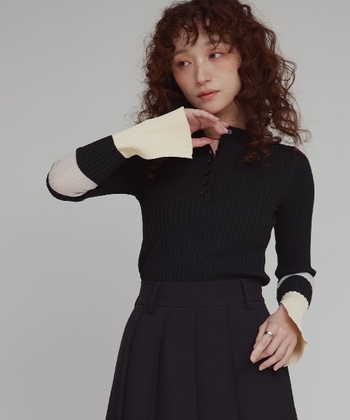 W:Huku(フーク)の「バイカラー 切り替え スリット リブ ニット トップス / Two-Tone Color-Blocked Slit Ribbed Knit Top(ニット/セーター・レディース・ブラウン/グレー/ブラック・FREE)」の18枚目の写真