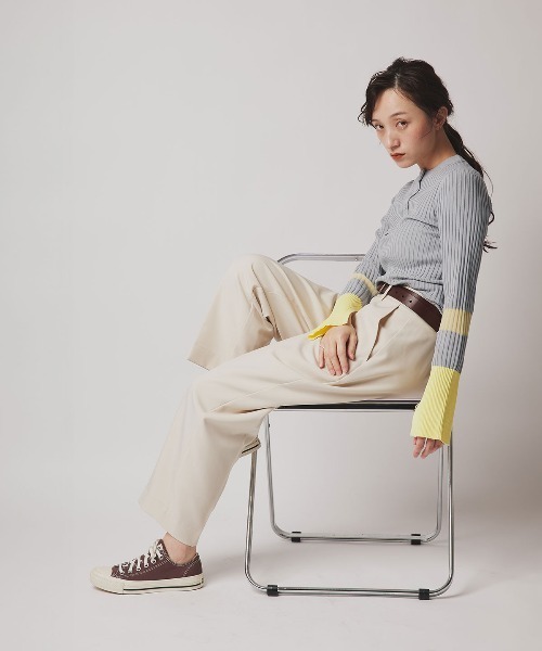 W:Huku(フーク)の「バイカラー 切り替え スリット リブ ニット トップス / Two-Tone Color-Blocked Slit Ribbed Knit Top(ニット/セーター・レディース・ブラウン/グレー/ブラック・FREE)」の20枚目の写真