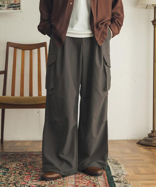 SENSE OF PLACE by URBAN RESEARCH(センスオブプレイスバイアーバンリサーチ)の「ワイドカーゴパンツ(その他パンツ・メンズ・ブラウン/チャコールグレー/ブラック/オリーブ・X-SMALL/SMALL/MEDIUM/LARGE)」の2枚目の写真