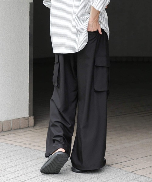 SENSE OF PLACE by URBAN RESEARCH（センスオブプレイスバイアーバンリサーチ）の「【ユニセックス】ワイドカーゴパンツ（その他パンツ・メンズ・ブラウン/チャコールグレー/ブラック/オリーブ・X-SMALL/SMALL/MEDIUM/LARGE）」の20枚目の写真