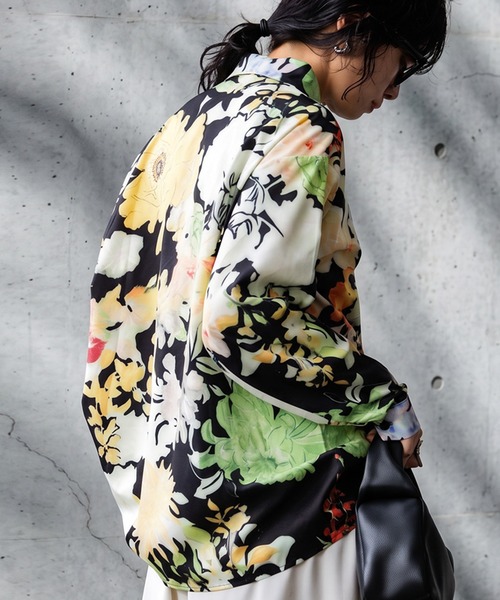 antiqua（アンティカ）の「花柄 ボタニカル柄 シャツ（シャツ/ブラウス・レディース・ブラックミックス・ONESIZE）」の4枚目の写真