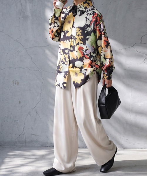 antiqua（アンティカ）の「花柄 ボタニカル柄 シャツ（シャツ/ブラウス・レディース・ブラックミックス・ONESIZE）」の2枚目の写真