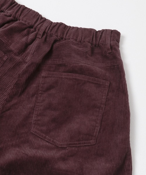 ITEMS URBANRESEARCH(アイテムズ アーバンリサーチ)の「コーデュロイバレルパンツ(その他パンツ・レディース・チャコールグレー/ホワイト系その他/レッド系その他・FREE)」の22枚目の写真