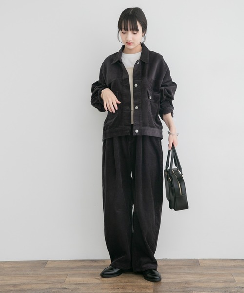 ITEMS URBANRESEARCH(アイテムズ アーバンリサーチ)の「コーデュロイバレルパンツ(その他パンツ・レディース・チャコールグレー/ホワイト系その他/レッド系その他・FREE)」の15枚目の写真