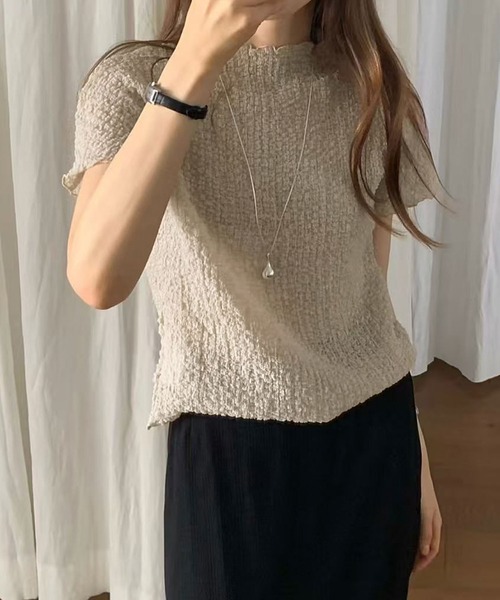 Girly Doll(ガーリードール)の「プチハイネックシャーリング半袖トップス(その他トップス・レディース・モカ/ベージュ/ブラック・FREE)」の2枚目の写真