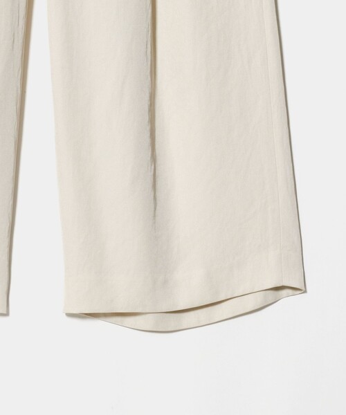 BEAUTY&YOUTH UNITED ARROWS（ビューティーアンドユースユナイテッドアローズ）の「アセテート 2タック ワイドストレートパンツ ウォッシャブル/オフホワイト（その他パンツ・レディース・オフホワイト・XS/S/M）」の7枚目の写真