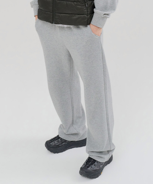 CHASECULT(チェイスカルト)の「ユニセックス ESSENTIALS ストレートfitパンツ-FERU7212B0B(スウェットパンツ・レディース・ライトグレー・67/70/76/82/86/92)」の4枚目の写真