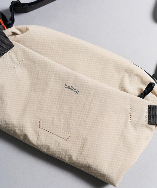 417 EDIFICE(フォーワンセブンエディフィス)の「BELLROY Lite Sacoche(ショルダーバッグ・メンズ・チャコールグレー/ブラック・FREE)」の4枚目の写真