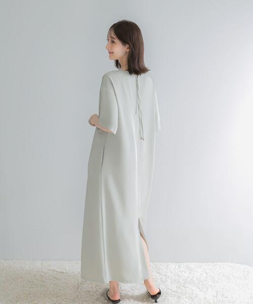 URBAN RESEARCH ROSSO WOMEN(アーバンリサーチ ロッソ)の「ツイルサテンバックファスナーワンピース(ワンピース・レディース・ネイビー/ミント・FREE)」の2枚目の写真
