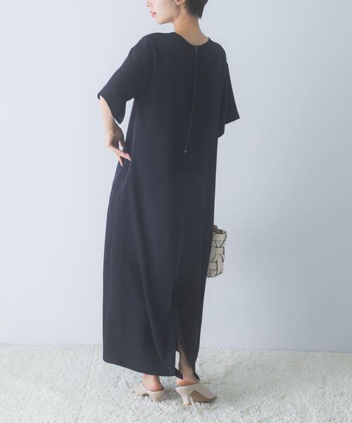URBAN RESEARCH ROSSO WOMEN(アーバンリサーチ ロッソ)の「ツイルサテンバックファスナーワンピース(ワンピース・レディース・ネイビー/ミント・FREE)」の3枚目の写真
