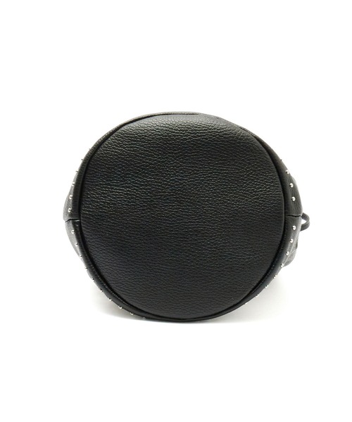 ROSE BUD(ローズバッド)の「MILLELA FIRENZE/STUDS DRAWSTRING BAG(ショルダーバッグ・レディース・ブラウン/ブラック・ONE SIZE)」の3枚目の写真