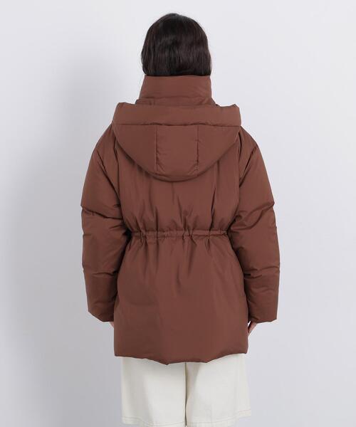 NATURAL BEAUTY BASIC(ナチュラルビューティーベーシック)の「フーデットミドルダウン(ダウンジャケット/コート・レディース・ブラック/ブラウン/オフホワイト・MEDIUM/SMALL)」の21枚目の写真