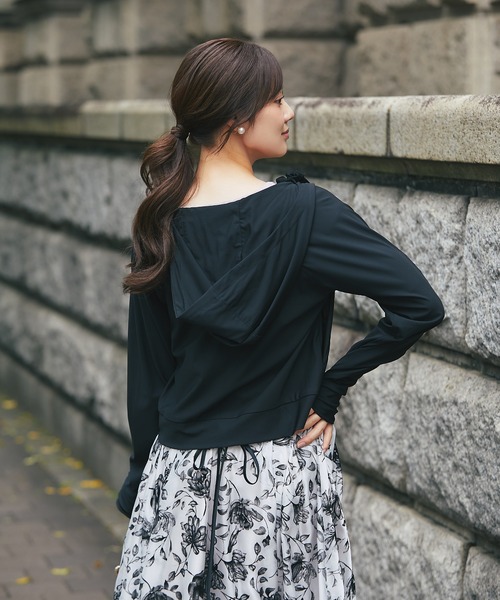 tocco closet(トッコ クローゼット)の「UVカット&撥水加工♪フロントフリルパーカー(パーカー・レディース・ネイビー/ブラック・M)」の13枚目の写真
