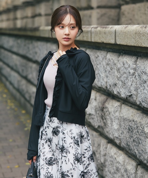 tocco closet(トッコ クローゼット)の「UVカット&撥水加工♪フロントフリルパーカー(パーカー・レディース・ネイビー/ブラック・M)」の11枚目の写真