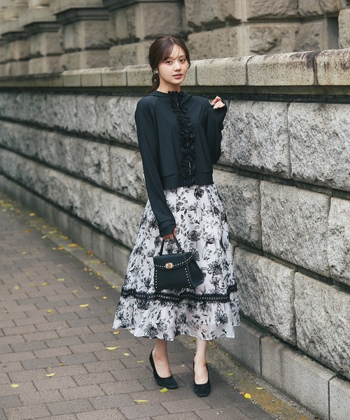 tocco closet(トッコ クローゼット)の「UVカット&撥水加工♪フロントフリルパーカー(パーカー・レディース・ネイビー/ブラック・M)」の3枚目の写真