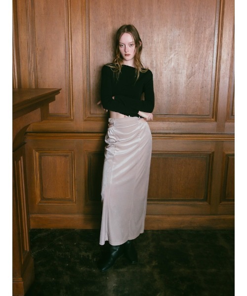 ILANIS(イラニス)の「Stretch Velvet Cut Out Skirt(スカート・レディース・グレー/ブラック/ライトベージュ・S/M)」の13枚目の写真