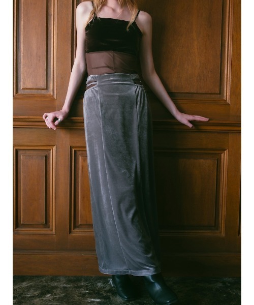 ILANIS(イラニス)の「Stretch Velvet Cut Out Skirt(スカート・レディース・グレー/ブラック/ライトベージュ・S/M)」の18枚目の写真