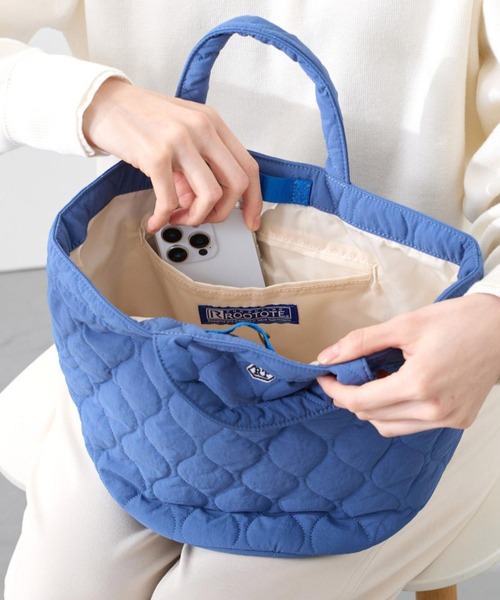 ROOTOTE(ルートート)の「ルートート / トートバッグ 丸底 キルティング ナイロン 軽量 自立 SN.デリ.ミリタリーキルト-B(トートバッグ・レディース・ネイビー/グレー/サックスブルー/イエロー/グリーン・FREE)」の15枚目の写真