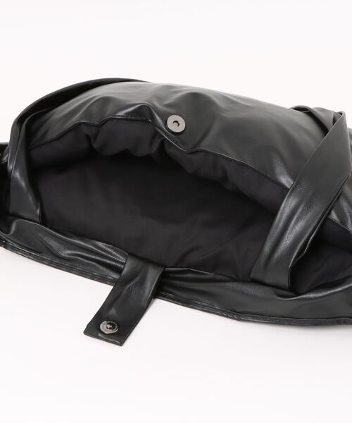 Scrap Book（スクラップブック）の「【KIMHEKIM】CUSHION BAG（トートバッグ・レディース・ブラック・FREE）」の4枚目の写真