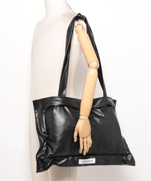Scrap Book（スクラップブック）の「【KIMHEKIM】CUSHION BAG（トートバッグ・レディース・ブラック・FREE）」の5枚目の写真
