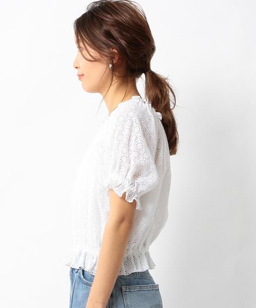 Another Edition（アナザーエディション）の「アイレットパフスリーブブラウス/ AEBFC  アイレット PUFF BL◆（シャツ/ブラウス・レディース・オフホワイト/レッド・フリー）」の4枚目の写真