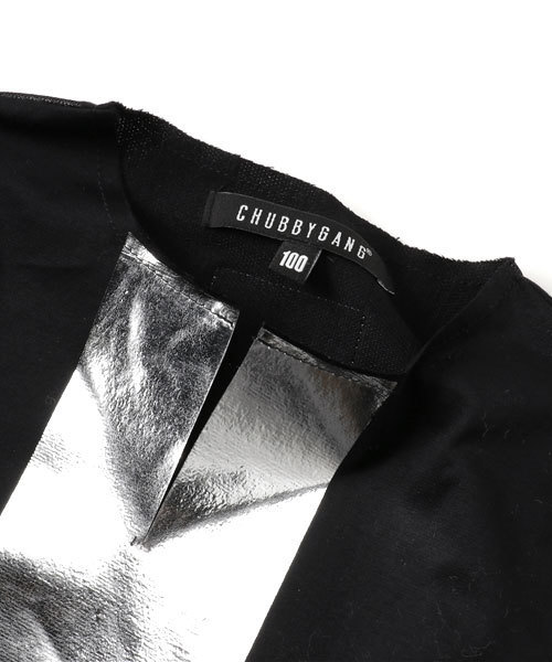 CHUBBYGANG（チャビーギャング）の「シルバー箔プリントプルオーバーシャツ（シャツ/ブラウス・キッズ・ホワイト/ブラック・110/130/120/100/150/140/160）」の4枚目の写真