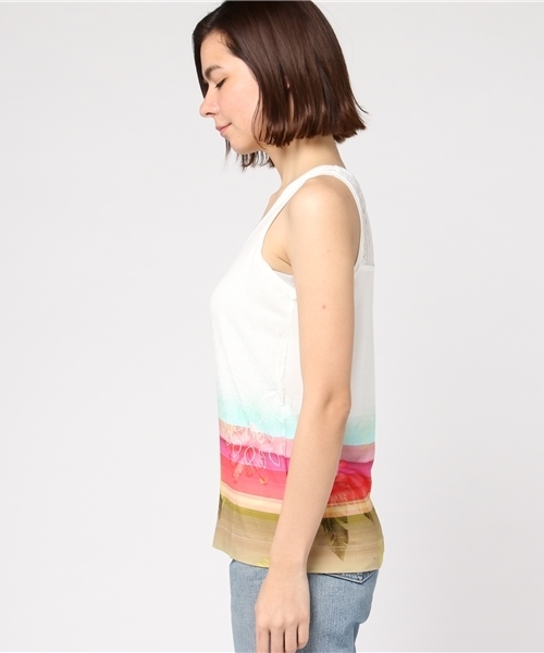 Desigual(デシグアル)の「「Desigual/デシグアル」Tシャツ(Tシャツ/カットソー・レディース・ホワイト・SMALL/LARGE/X-LARGE/MEDIUM/XX-LARGE)」の3枚目の写真