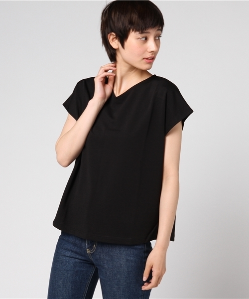 Pierrot（ピエロ）の「ポンチ素材Vネック フレンチスリーブトップス（Tシャツ/カットソー・レディース・ブラック/カーキ/ブラウン/ネイビー/オフホワイト/グレー/ブルー/ピンク/ベージュ・M/L）」の3枚目の写真