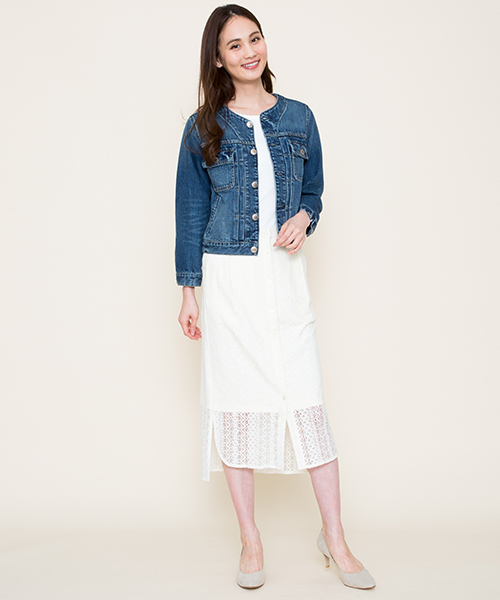 Moname（モナーム）の「ノーカラー ジーンジャケット - No Collar JEAN JACKET（デニムジャケット・レディース・ライトブルー・S/M/XS）」の4枚目の写真