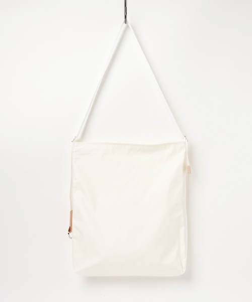 UNITED TOKYO（ユナイテッドトウキョウ）の「リングベルト付きショルダーバッグ（ショルダーバッグ・メンズ・ブラック/ネイビー/ホワイト/イエロー・FREE）」の15枚目の写真