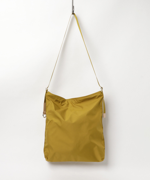 UNITED TOKYO（ユナイテッドトウキョウ）の「リングベルト付きショルダーバッグ（ショルダーバッグ・メンズ・ブラック/ネイビー/ホワイト/イエロー・FREE）」の4枚目の写真