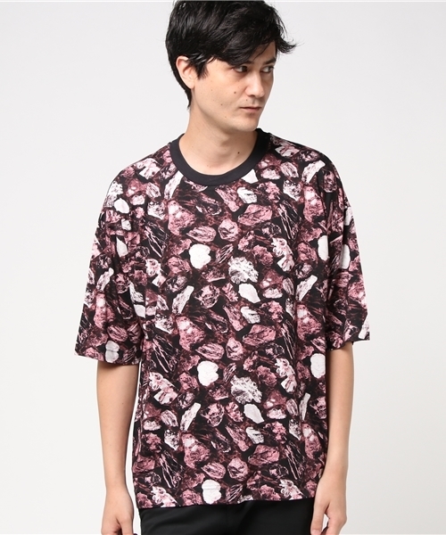 STUDIOUS(ステュディオス)の「ストーンプリントオーバーT(Tシャツ/カットソー・メンズ・ブラック/バーガンディー・1/2)」の8枚目の写真