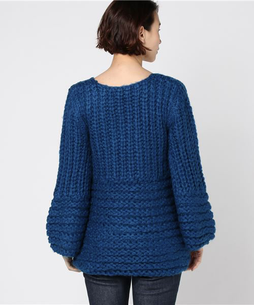 Furryrate（ファーリーレート）の「手編みビッグスリーブニットプルオーバー【ローゲージニット】（ニット/セーター・レディース・アイボリー/キャメル/ブルー・FREE）」の4枚目の写真