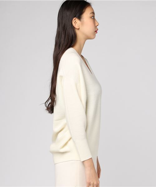 RIVE DROITE(リヴドロワ)の「W100バックボリュームプルオーバー(ニット/セーター・レディース・オフホワイト/ピンクベージュ/ライトブルー/イエロー・FREE)」の9枚目の写真