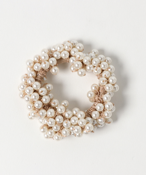 ma chere Cosette?(マシェールコゼット)の「パールじゃらヘアゴム(ヘアゴム・レディース・ブラック/ネイビー/ワイン/ゴールド/ブロンズ/ホワイト/アイボリー/グレー/ベージュ/ゴールド系その他/チョコ・FREE)」の18枚目の写真