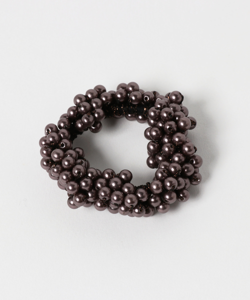 ma chere Cosette?(マシェールコゼット)の「パールじゃらヘアゴム(ヘアゴム・レディース・ブラック/ネイビー/ワイン/ゴールド/ブロンズ/ホワイト/アイボリー/グレー/ベージュ/ゴールド系その他/チョコ・FREE)」の21枚目の写真