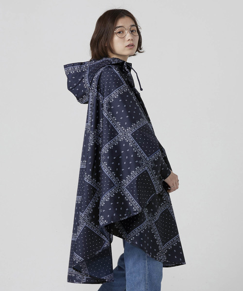 Wpc.（ダブリュピーシー）の「Wpc. ポンチョ（レインコート/ポンチョ・レディース・ドット/ホワイト系その他/イエロー系その他/ブルー系その他/ホワイト/カラフル/ネイビー/ホワイト×ブルー/ライトブルー/ホワイト系その他2/チェック/グレー/ブラック/イエロー/ブルー系その他3/マルチ/ブルー系その他2/オフホワイト/ブルー系その他4/ブルー系その他5/ピンク系その他/イエロー系その他2・FREE）」の14枚目の写真