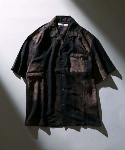 JOURNAL STANDARD relume（ジャーナルスタンダード　レリューム）の「フェードプリント オープンカラーシャツ#（シャツ/ブラウス・メンズ・ブラック/グリーン系その他/パープル系その他/ピンク系その他・M/L）」の2枚目の写真