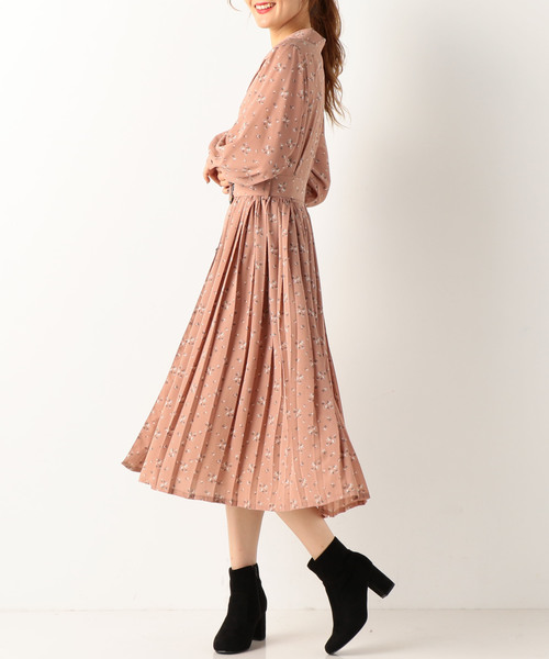 archives（アルシーヴ）の「花柄トレンチワンピース（ワンピース・レディース・アイボリー/ブラック/ピンク・MEDIUM）」の6枚目の写真