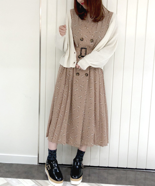 archives（アルシーヴ）の「花柄トレンチワンピース（ワンピース・レディース・アイボリー/ブラック/ピンク・MEDIUM）」の11枚目の写真