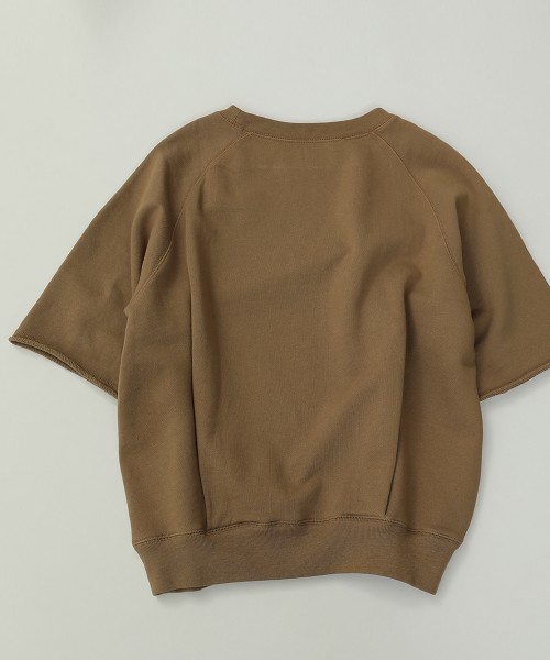 TODAYFUL(トゥデイフル)の「ラグランハーフスリーブスエット(スウェット・レディース・ベージュ/モカ・FREE)」の4枚目の写真