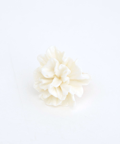 colleca la(コレカラ)の「グロッシーフラワーイヤリング(イヤリング・レディース・ホワイト/クリア・フリ-)」の10枚目の写真