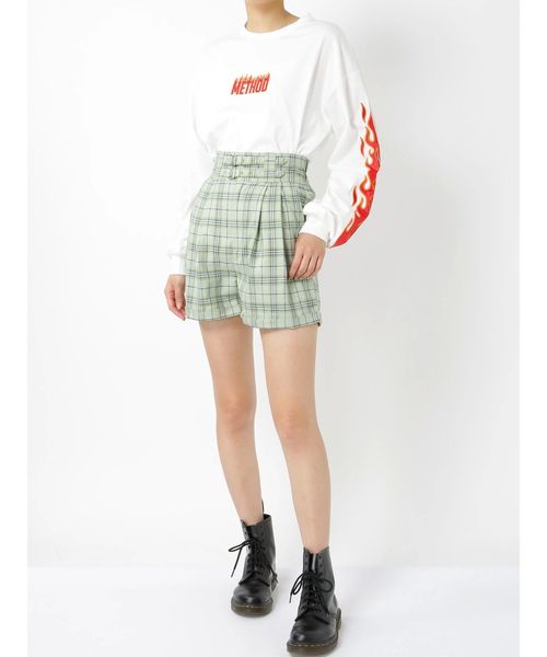 jouetie(ジュエティ)の「ダブルベルトショートパンツ(その他パンツ・レディース・イエロー/ブルー/グリーン/アイボリー・MEDIUM)」の6枚目の写真