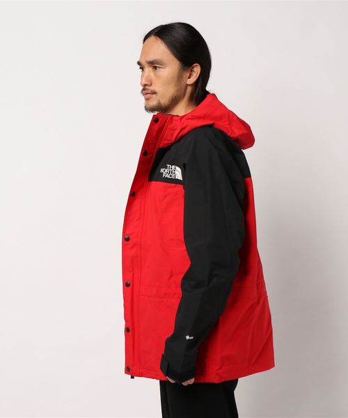 THE NORTH FACE（ザノースフェイス）の「THE NORTH LIGHT JK（その他アウター・メンズ・レッド・X-LARGE/M/L）」の2枚目の写真