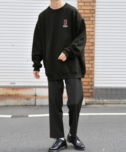 kutir(クティール)の「裏起毛レトロカー刺繍スウェット(スウェット・メンズ・ブラック/ベージュ/ネイビー・MEDIUM/LARGE)」の4枚目の写真