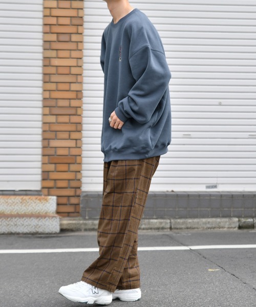 kutir(クティール)の「裏起毛レトロカー刺繍スウェット(スウェット・メンズ・ブラック/ベージュ/ネイビー・MEDIUM/LARGE)」の19枚目の写真