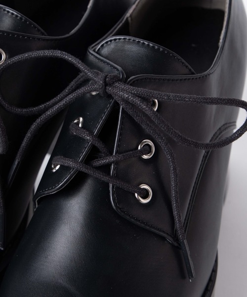 WEGO(ウィゴー)の「WEGO/スクエアトゥレースアップボリュームヒールシューズ(その他シューズ・レディース・ブラック/ブラック系その他・MEDIUM/LARGE)」の8枚目の写真