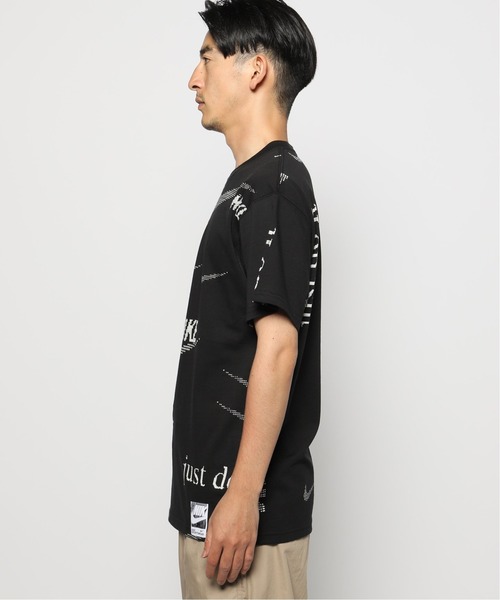 NIKE（ナイキ）の「【NIKE / ナイキ】 DIY AOP SS TEE（Tシャツ/カットソー・メンズ・ホワイト/ブラック・SMALL/MEDIUM/LARGE）」の4枚目の写真