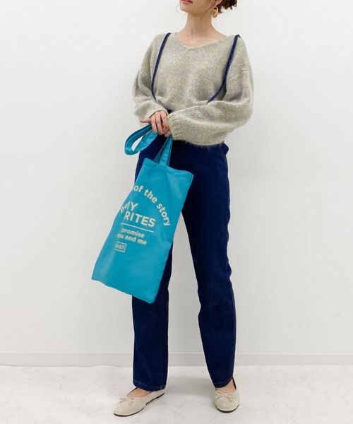 archives（アルシーヴ）の「Vネックニットプルオーバー（ニット/セーター・レディース・グリーン/モカ/ブルー/ベージュ・MEDIUM）」の7枚目の写真